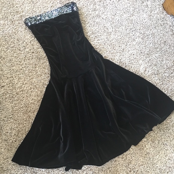 Black Velvet Formal Strapless Dress - Picture 1 of 3